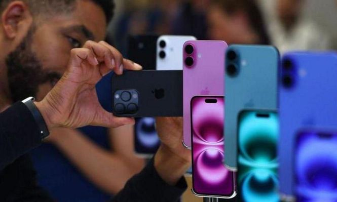 La política comercial de Trump afecta el negocio de los dispositivos electrónicos.