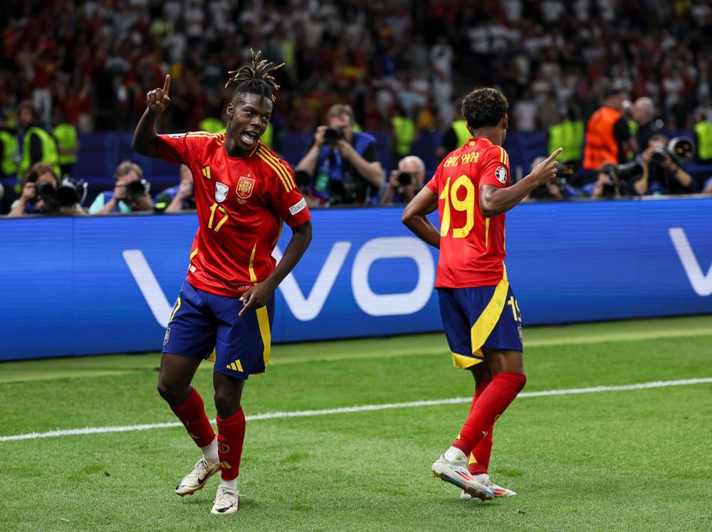 Lamine y Nico, de amigos a rivales.