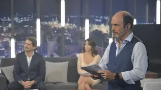 Ignacio Álvarez en su programa televisivo Santo y Seña