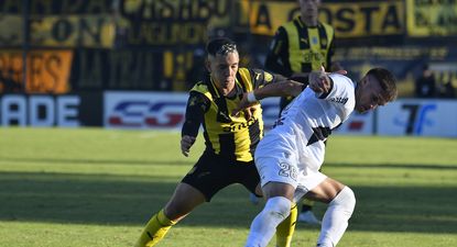 Leonardo Fernández de Peñarol ante Danubio
