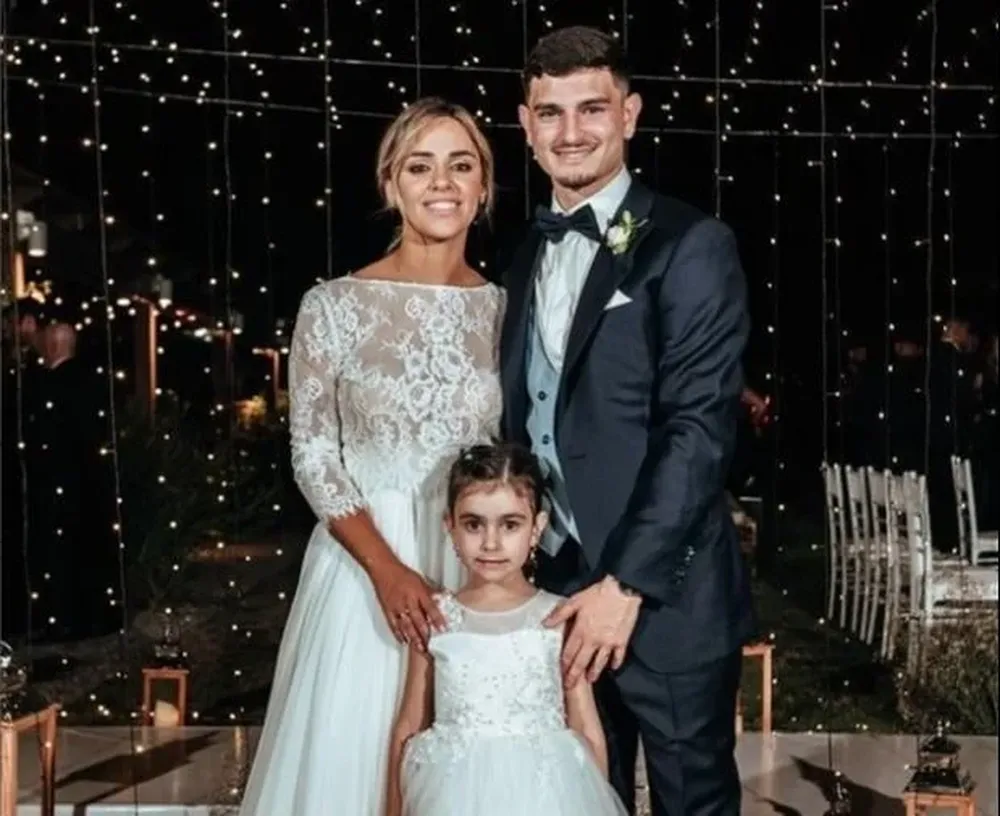 El Canario Álvarez Martínez disfruta de sus ratos libres en familia en Italia