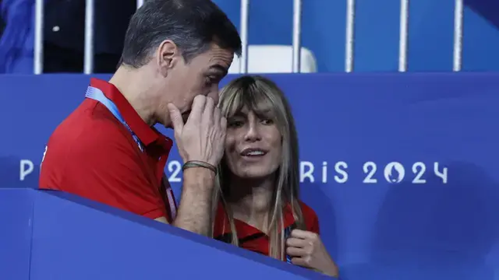 El presidente del Gobierno, Pedro Sánchez, y su mujer, Begoña Gómez, en una visita a París en el marco de los Juegos Olímpicos.