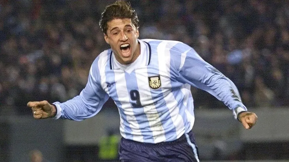 Hernán Crespo es el cuarto goleador histórico de la selección. Hernán Crespo es el cuarto goleador histórico de la selección.