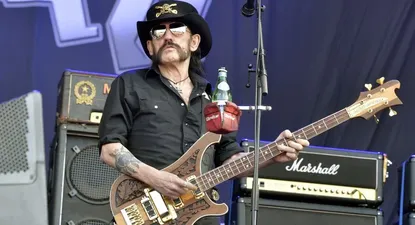 (FILES) This file photo taken on June 19, 2015 shows Motorheads singer and bassist, Lemmy Kilmister, performing during the Hellfest heavy metal and hard rock music festival Hellfest in Clisson, near Nantes, western France. Ian Lemmy Kilmister, the frontman of iconic British heavy metal band Motorhead, has died aged 70 of a sudden, aggressive cancer, the group said on December 29, 2015.    AFP PHOTO / FILES / GEORGES GOBET