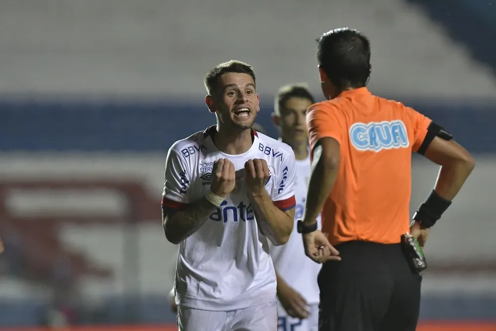 Renzo Orihuela, baja en la defensa tricolor.