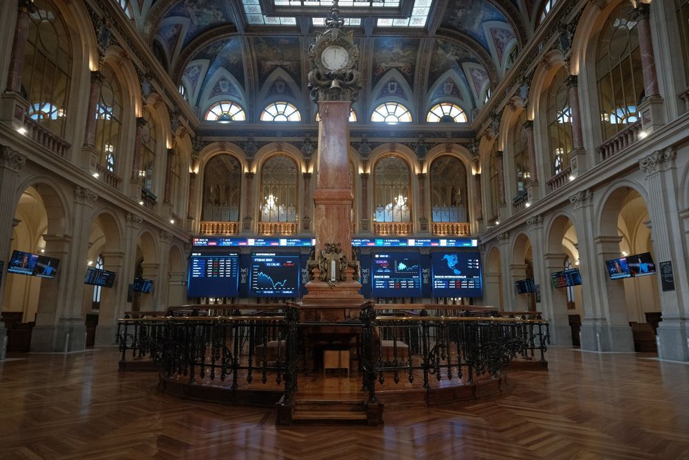 Interior del Palacio de la Bolsa.