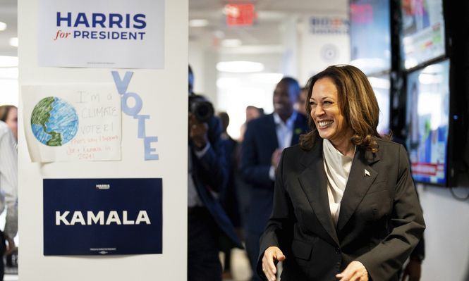 Kamala Harris visita oficina de equipo de campaña en Wilmington, Delaware, el 22 de julio