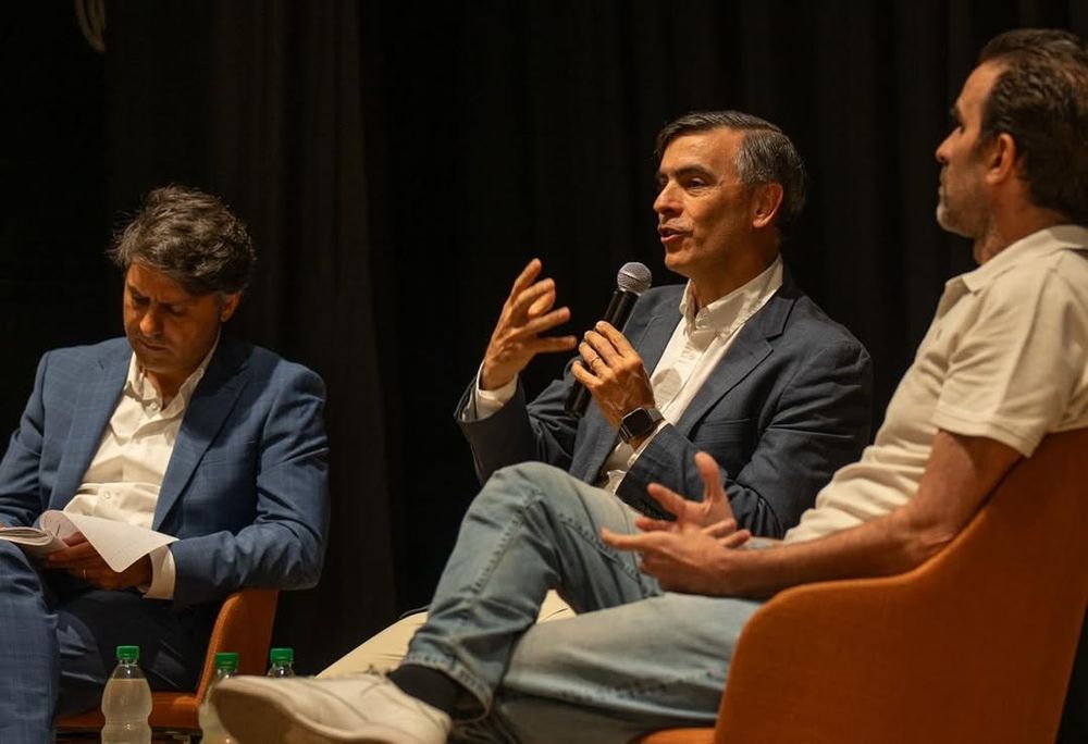 El presidente de la Confederación de Cámaras Empresariales, Leonardo Loureiro