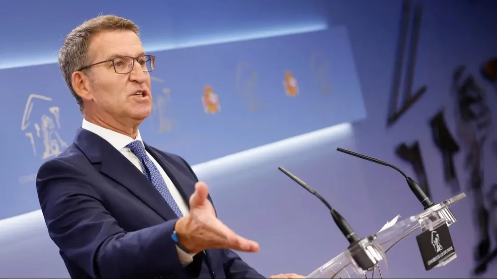 El PP ha criticado la reunión de Yolanda Diaz con Puigdemont.