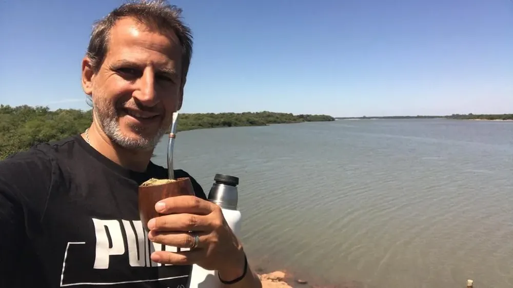 Juan Martín Parodi en la actualidad, disfrutando de la tranquilidad de Paysandú