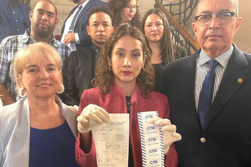 Presentaron las actas que certifican los resultados electorales en Venezuela.