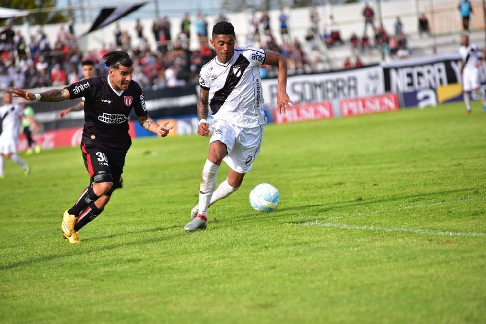 Danubio se llevó tres puntos claves del Saroldi