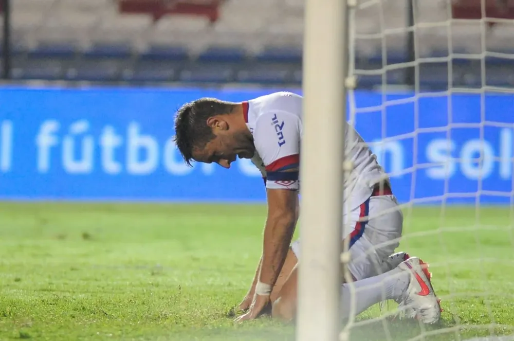 La desazón de Gonzalo Bergessio tras el empate frente a Plaza