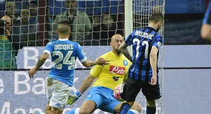 El croata Marcelo Brozovic, vence a Reyna y coloca el 2-0 para la victoria de Inter ante Napoli