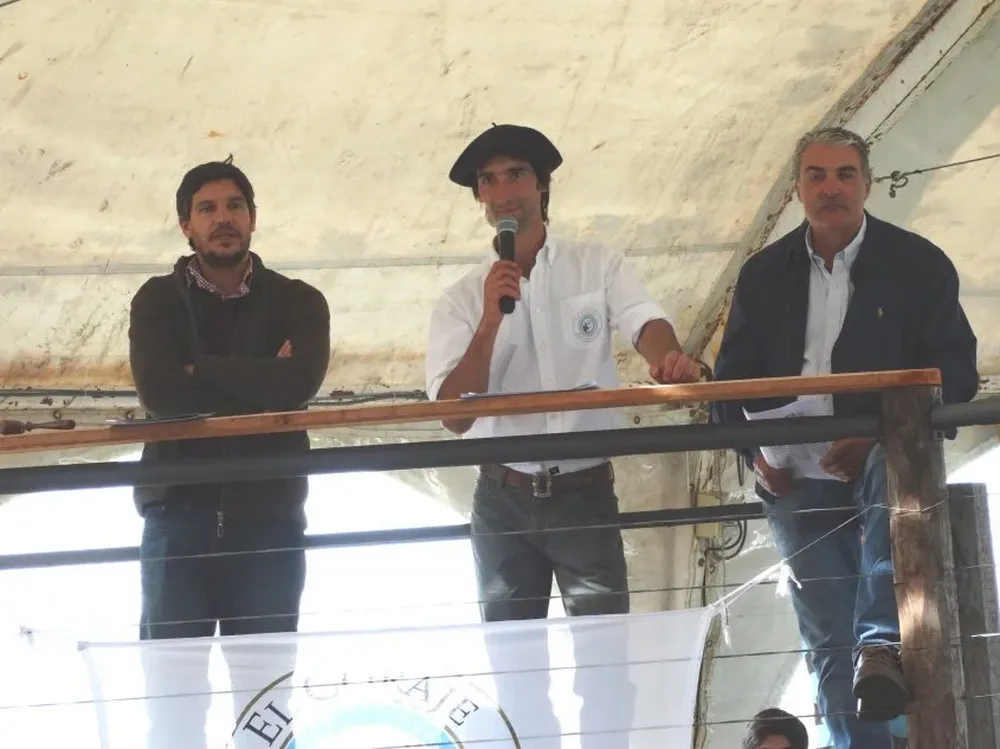Alejandro Zambrano, Pablo Bove Itzaina e Ignacio Aramburu