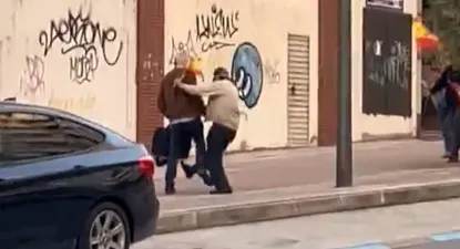 Captura de video del momento de la agresión