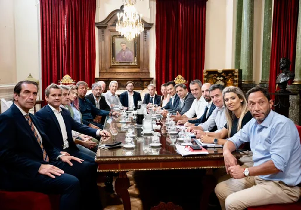 Los bloques dialoguistas de la oposición solo aceptarían una suspensión temporal de las PASO.