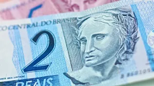 Monedas de emergentes respiran pero retomarán su caída en 2016