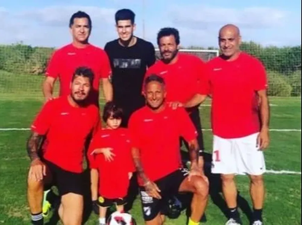 Marcelo Tinelli junto a Randall Rodríguez en un partido entre amigos disputado en Punta del Este hace cuatro años