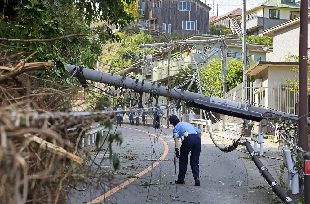 Destrozos del tifón Faxai en Japón