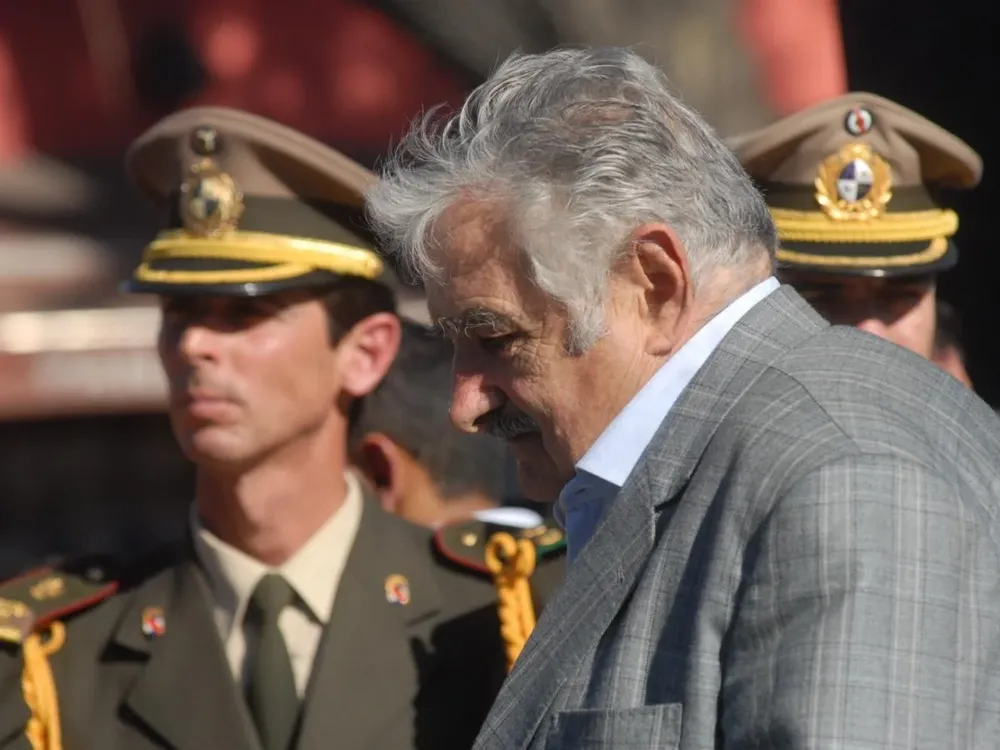 Mujica pronto para brindar su discurso