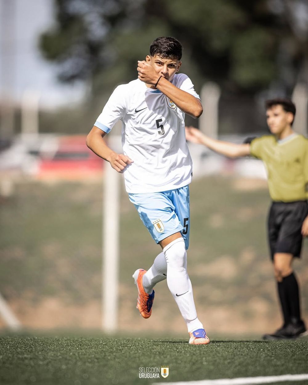 Facundo Quartiani, juvenil de Nacional en la sub 16 de Uruguay