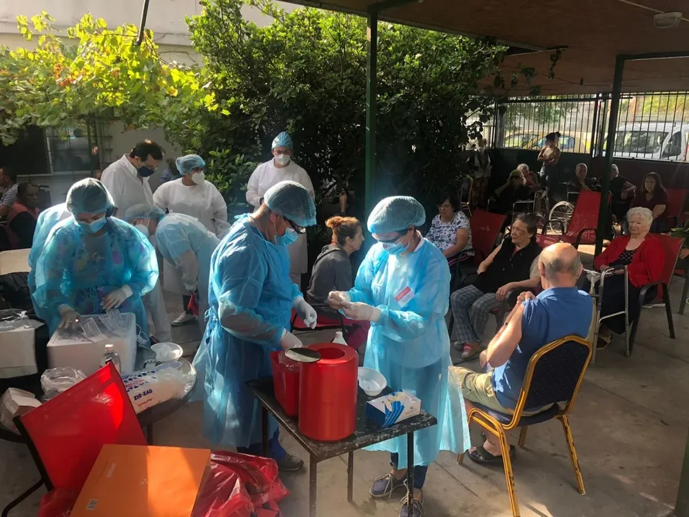 Residencial Danubio Azul en Montevideo, uno de los primeros en recibir las vacunas de Pfizer