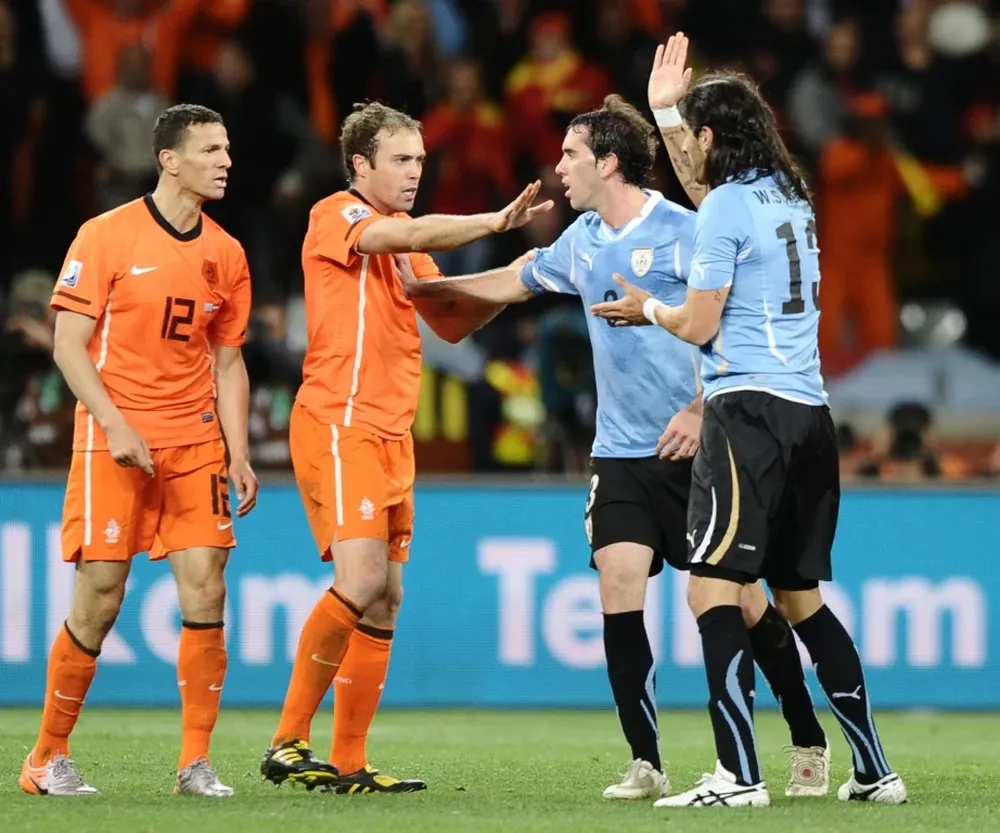 Uruguay y Holanda se enfrentaron en las semifinales del Mundial de Sudáfrica 2010