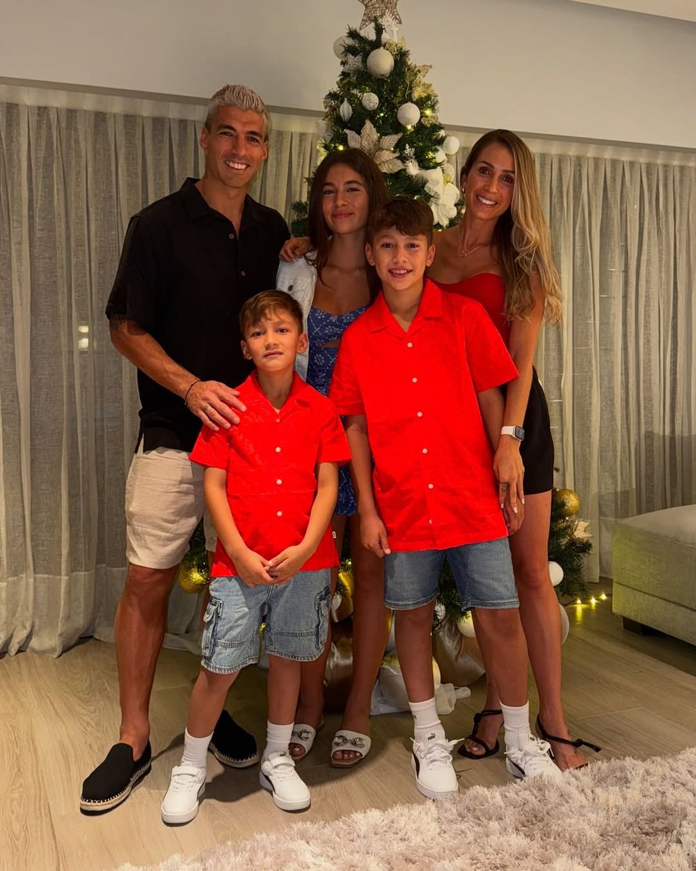 Luis Suárez y familia
