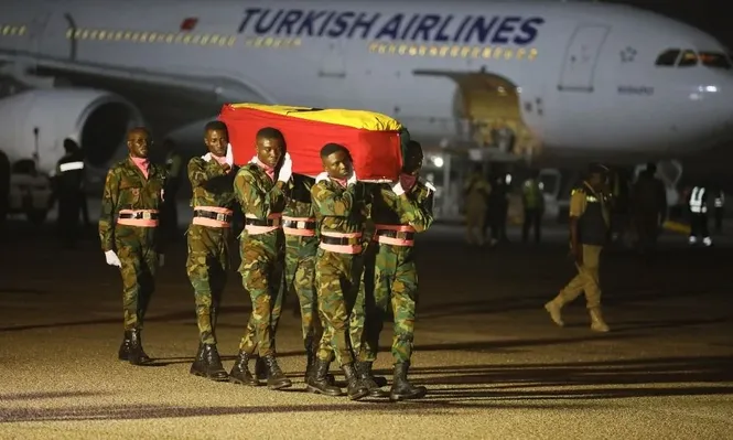 Así recibieron el cuerpo de Atsu en Ghana