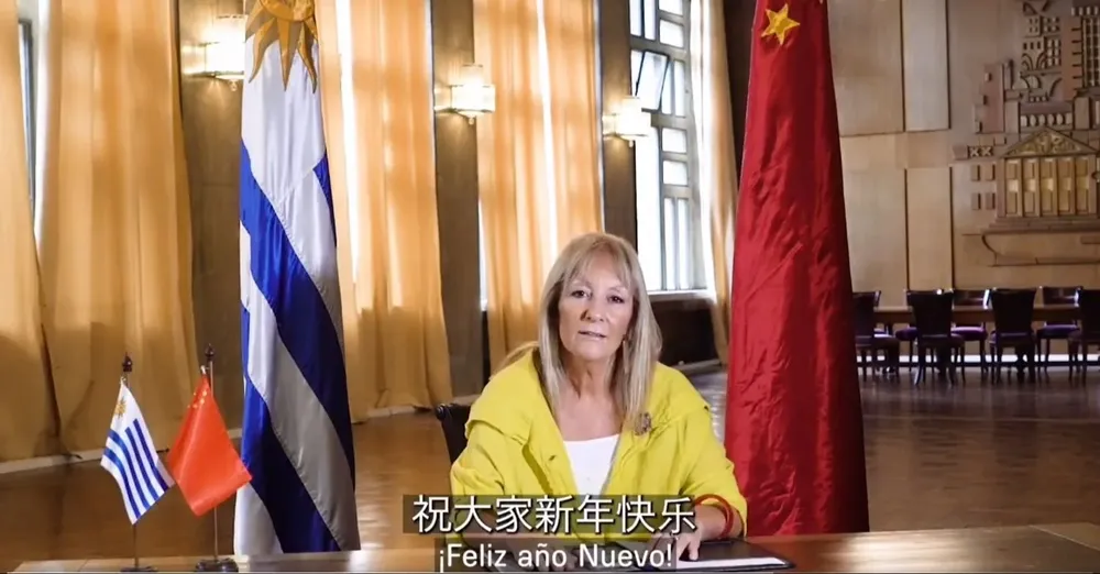 Carolina Cosse saludó al pueblo chino por el año nuevo