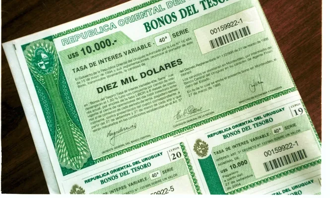 Los títulos emitidos en el mercado doméstico superan a los bonos colocados en el exterior