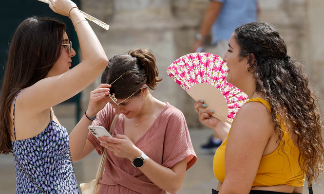 El calor llega a España de manera anticipada en este mes de abril.