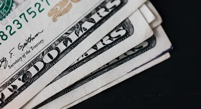 El dólar cerró la semana planchado en Uruguay ¿Qué precio se proyecta para el final de año?