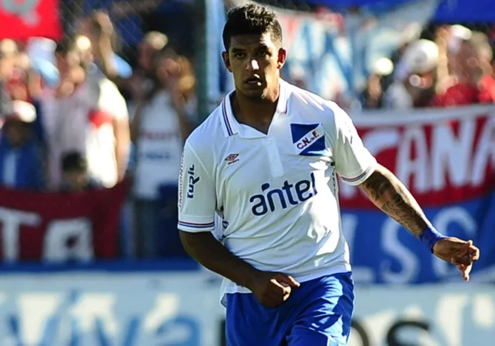 Los jugadores de Tacuarembó y Santiago Romero terminaron mal