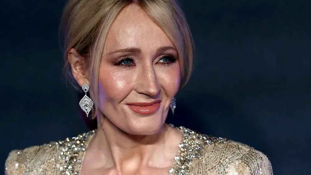 J.K. Rowling en medio de una polémica sobre las personas trans