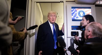 El Observador | Donald Trump en el Air Force One - 16-2-26 - AFP