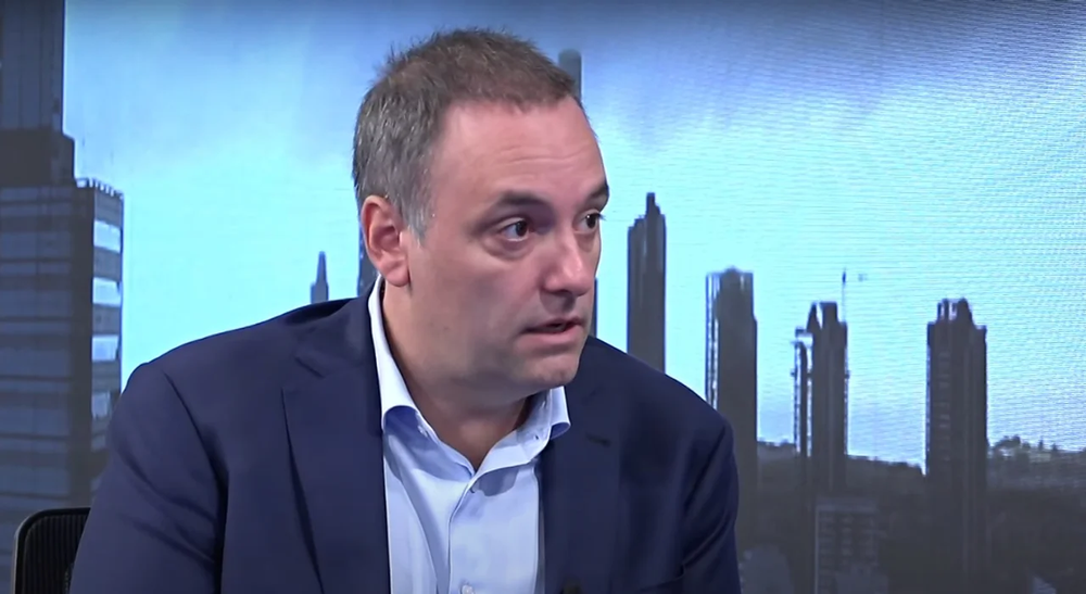 Manuel Adorni aseguró que el PRO “fracasó” y “quedó obsoleto” como oposición al kirchnerismo.