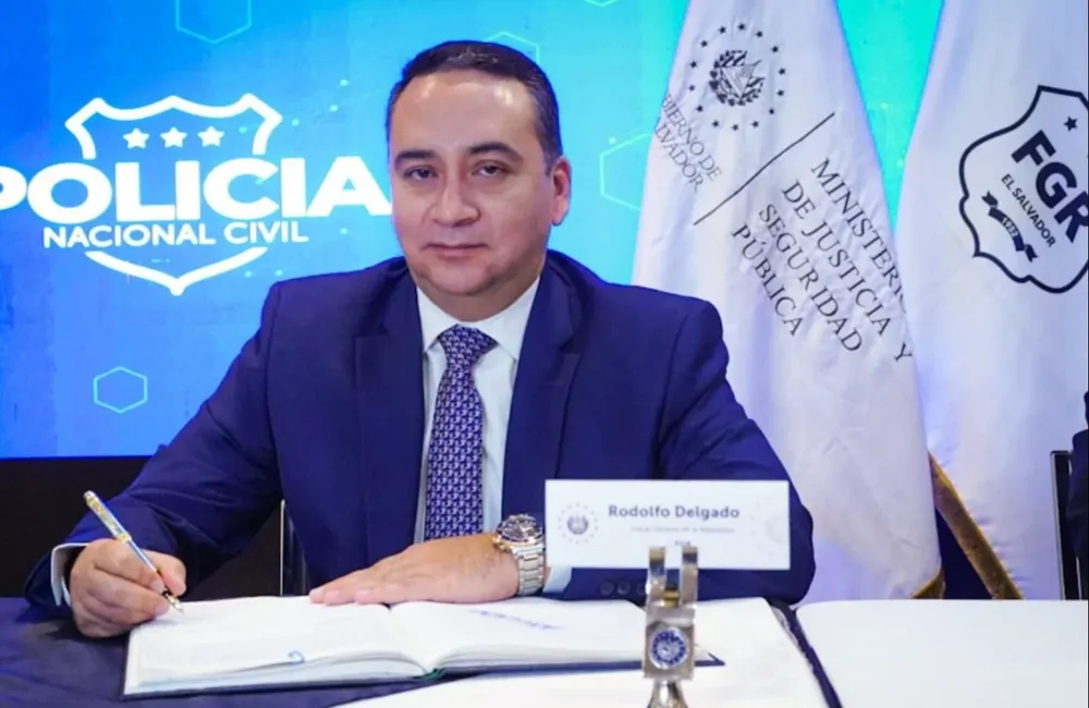 Rodolfo Delgado, fiscal general de El Salvador