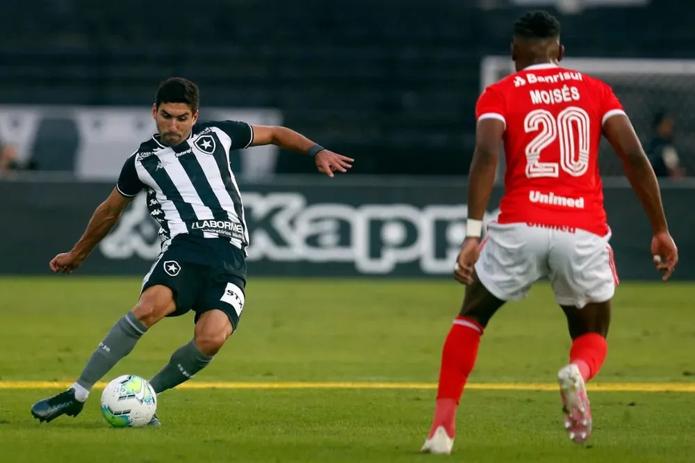 En acción por el lateral derecho