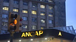 Sindicato de Ancap anunció paro que afectará a la planta de La Tablada, pero aseguran que el suministro de combustible está garantizado