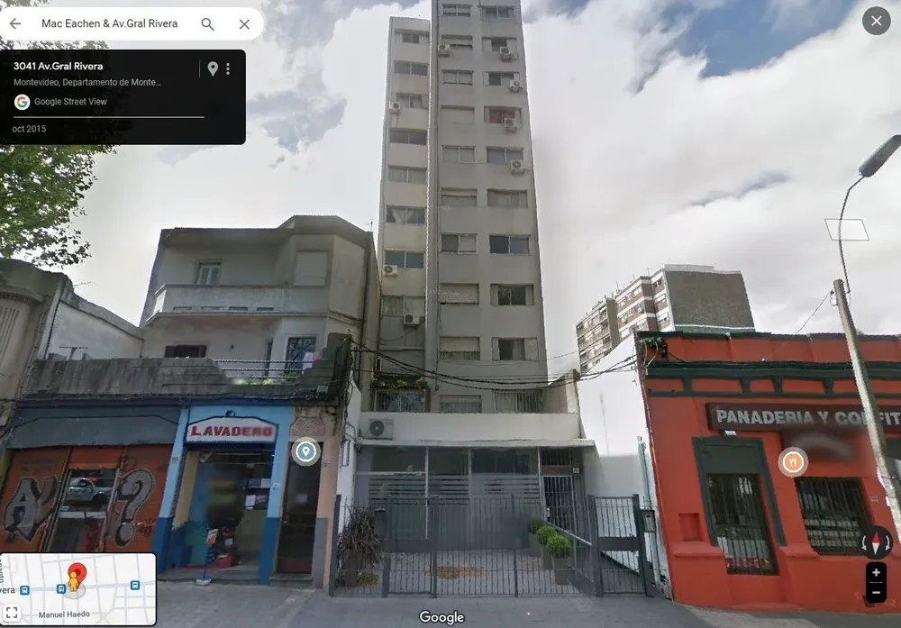 El edificio está ubicado en Rivera casi McEachen