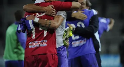 Guillermo Reyes y el festejo tras el épico triunfo 3-2 ante Peñarol