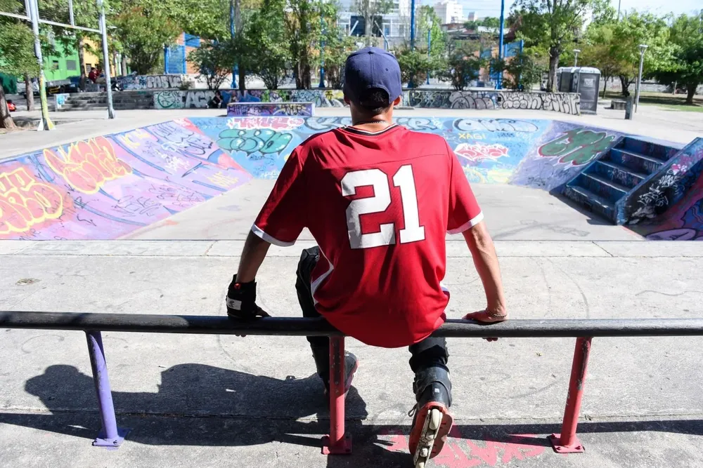Estudio muestra un corrimiento al centro de quienes votan por primera vez.