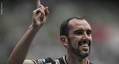 Diego Godín fue dirigido por el Turco Mohamed en Atlético Mineiro