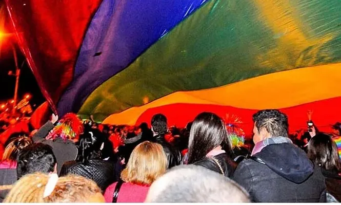 Tras fuertes reclamos, gobernadora de Arizona vetó polémica ley anti gays