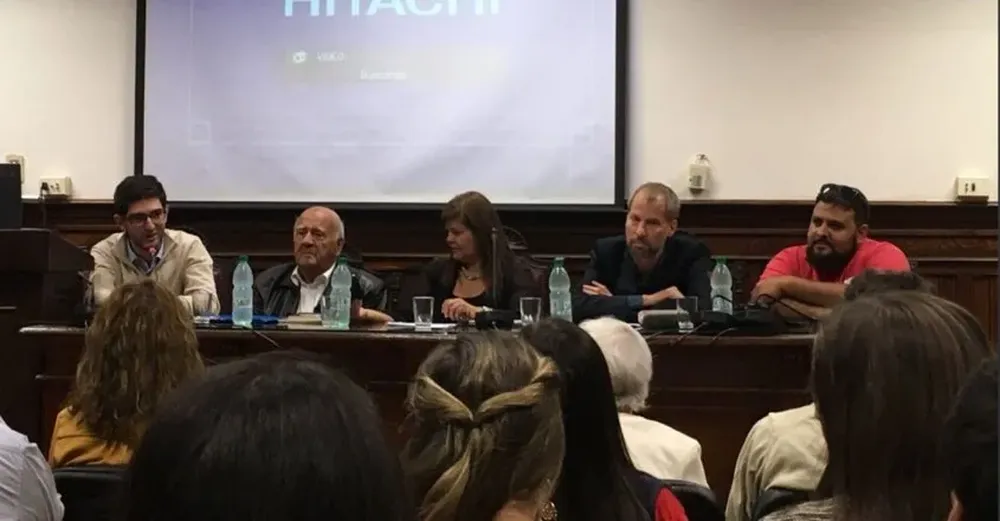 Alejandro Halem (segundo desde la izquierda) y Damián Szvalb (segundo desde la derecha)