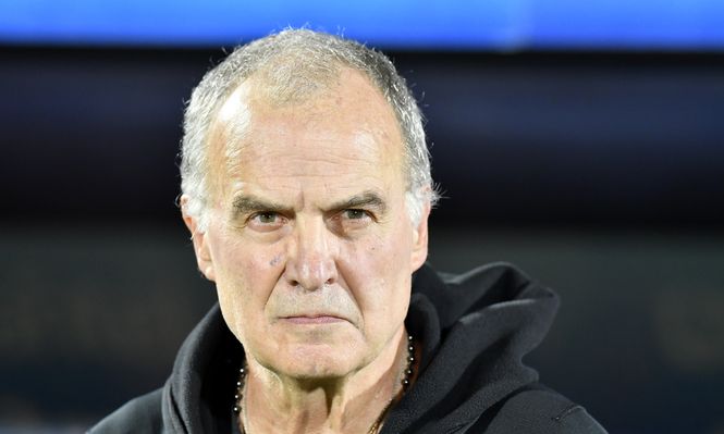 Sorpresa: el jugador de la selección de Uruguay de Marcelo Bielsa que deberá operarse una rodilla