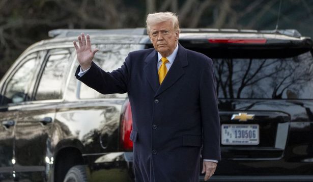 Donald Trump no descarta una recesión económica en EEUU y desacredita a un funcionario clave de su gobierno