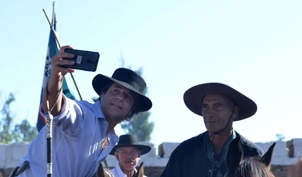 El presidente Luis Lacalle Pou en el desfile de la Patria Gaucha.